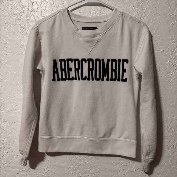 Abercrombie & Fitch Tops - Abercrombie & Fitch Soft A&F Collection Womens Crewneck Sweatshirt